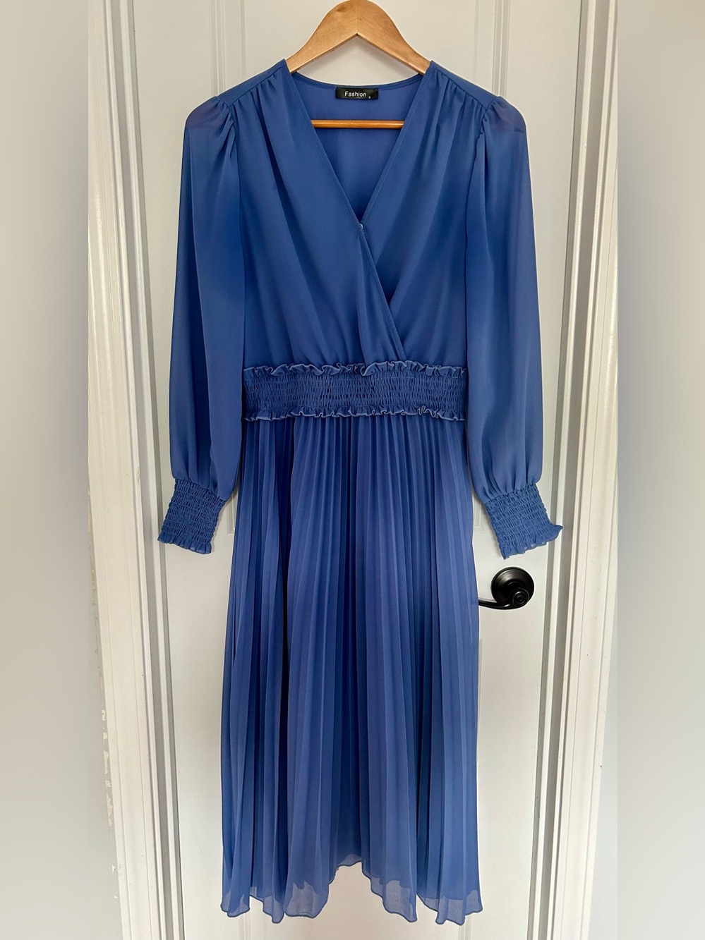 Women’s Blue Pleated Long-Sleeve Dress